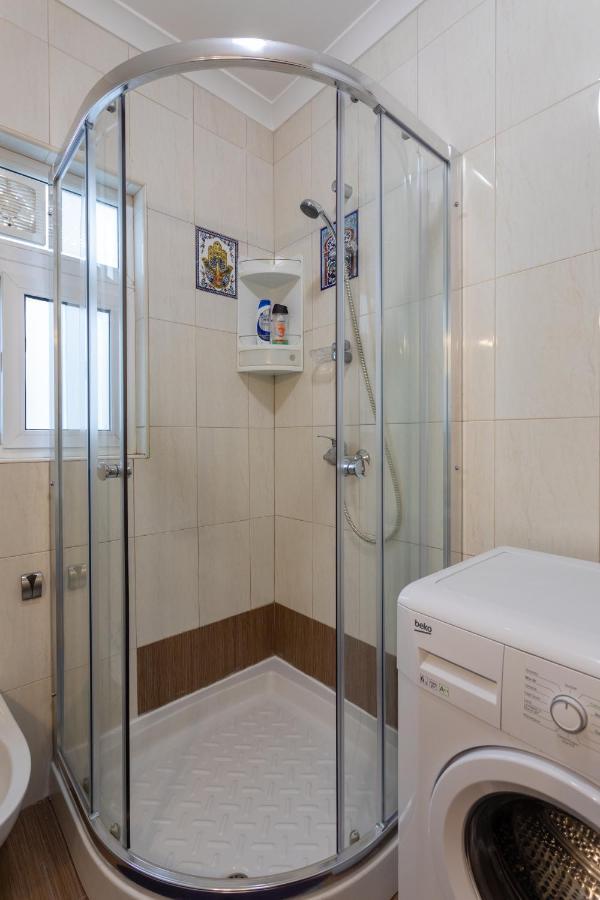 Sea View Apartment In St Paul'S Bay خليج سانت بول المظهر الخارجي الصورة